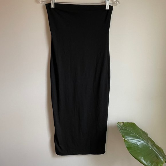 Forever 21 Dresses & Skirts - F21 Strapless Fitted Bodycon Black Dress Size Medium